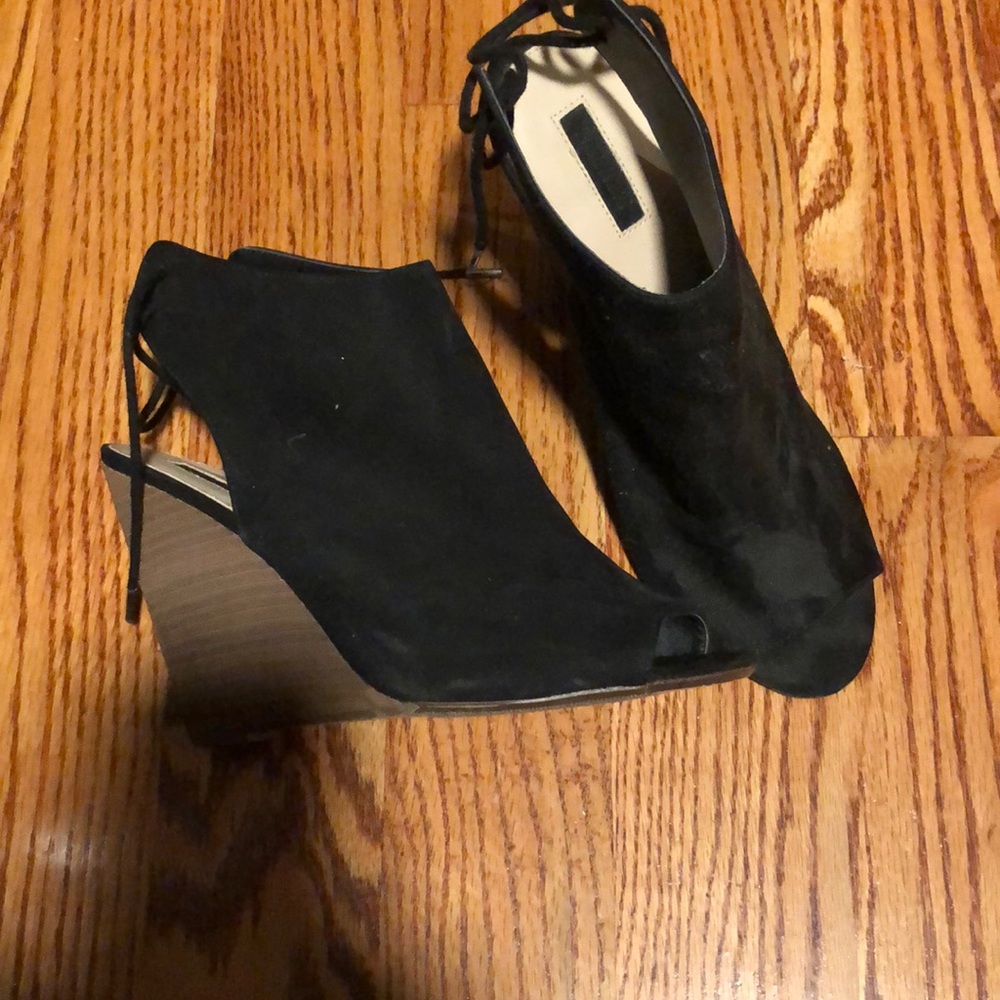 Black suede forever 21 wedges